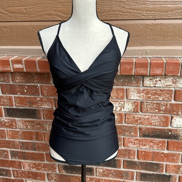 Women's Twisted V Neck Tankini with Moderate Coverage Bikini Bottom Swimsuit S - Picture 1 of 6